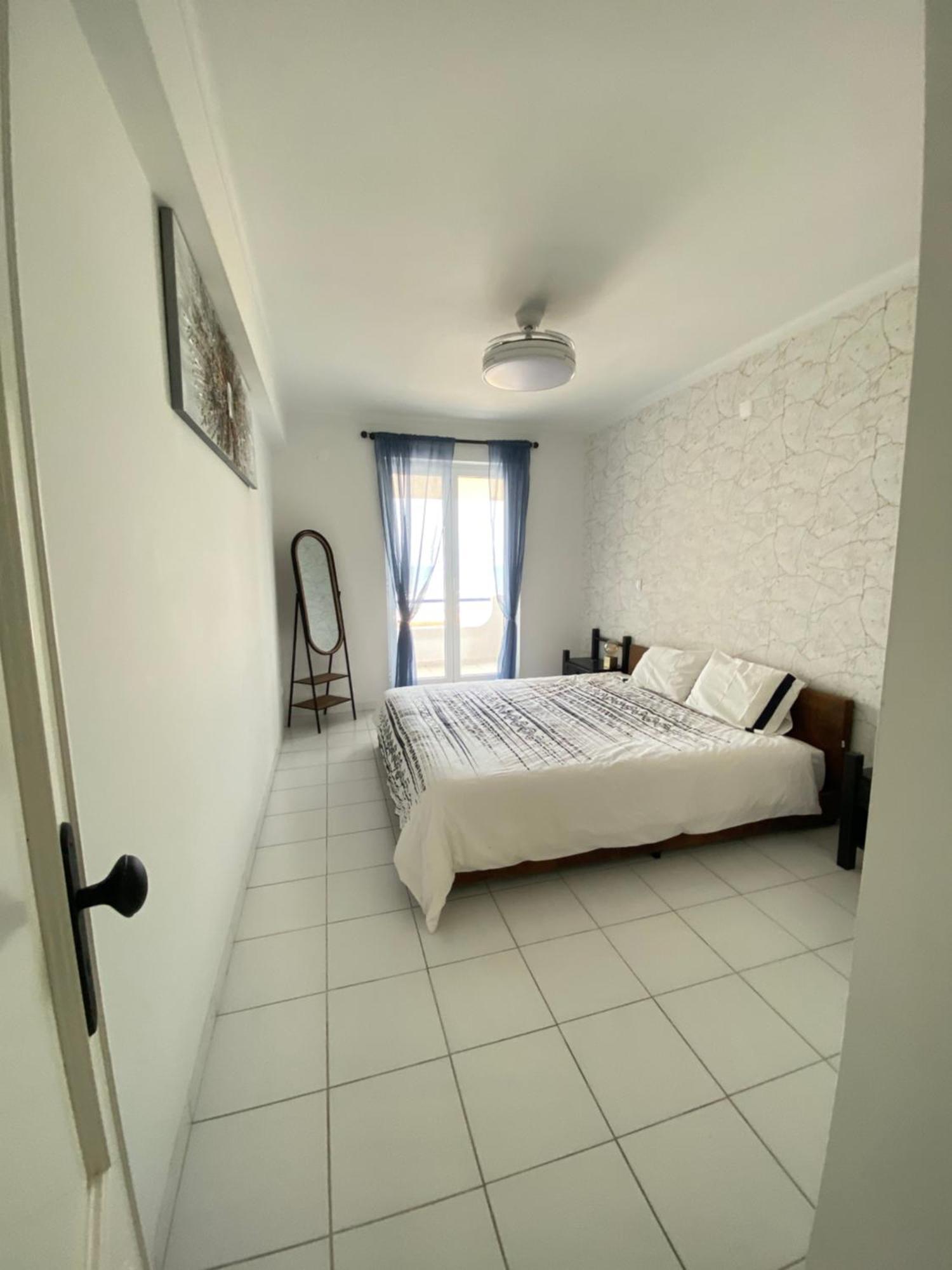 Apartamento Vista Mar วีเอย์รา เจ เลย์เรีย ภายนอก รูปภาพ